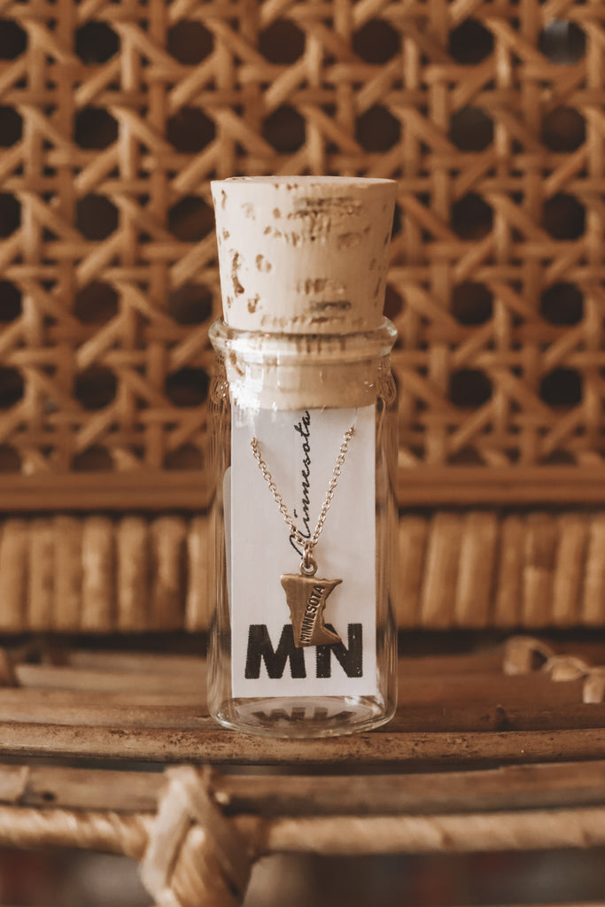 MINI STATE NECKLACE IN A BOTTLE · MN