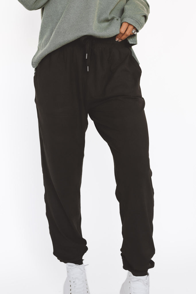 SIGNATURE SMOOTH BUTTER JOGGERS