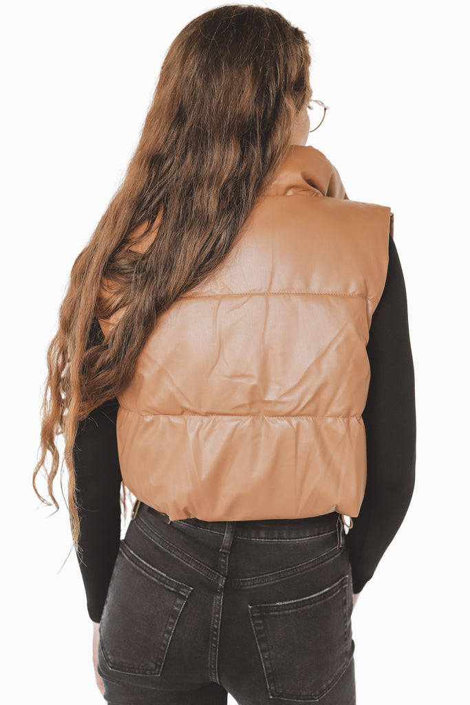 SIGNATURE CROPPED LEATHER PUFFER VEST