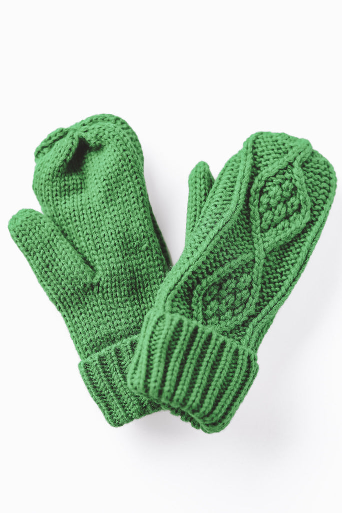 CABLE KNIT SWEATER MITTENS