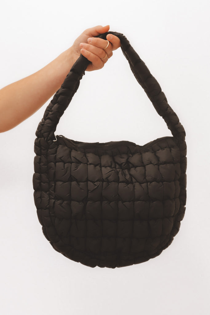 SIGNATURE SLOUCHY QUILTED SHOULDER BAG