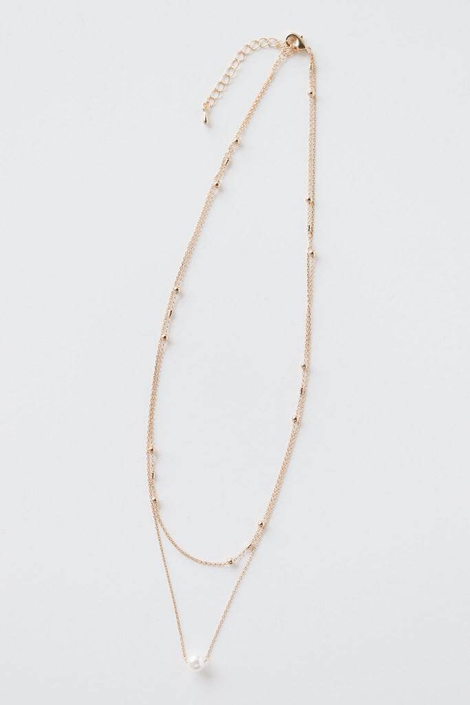 DAINTY LAYERED PEARL BEAD NECKLACE