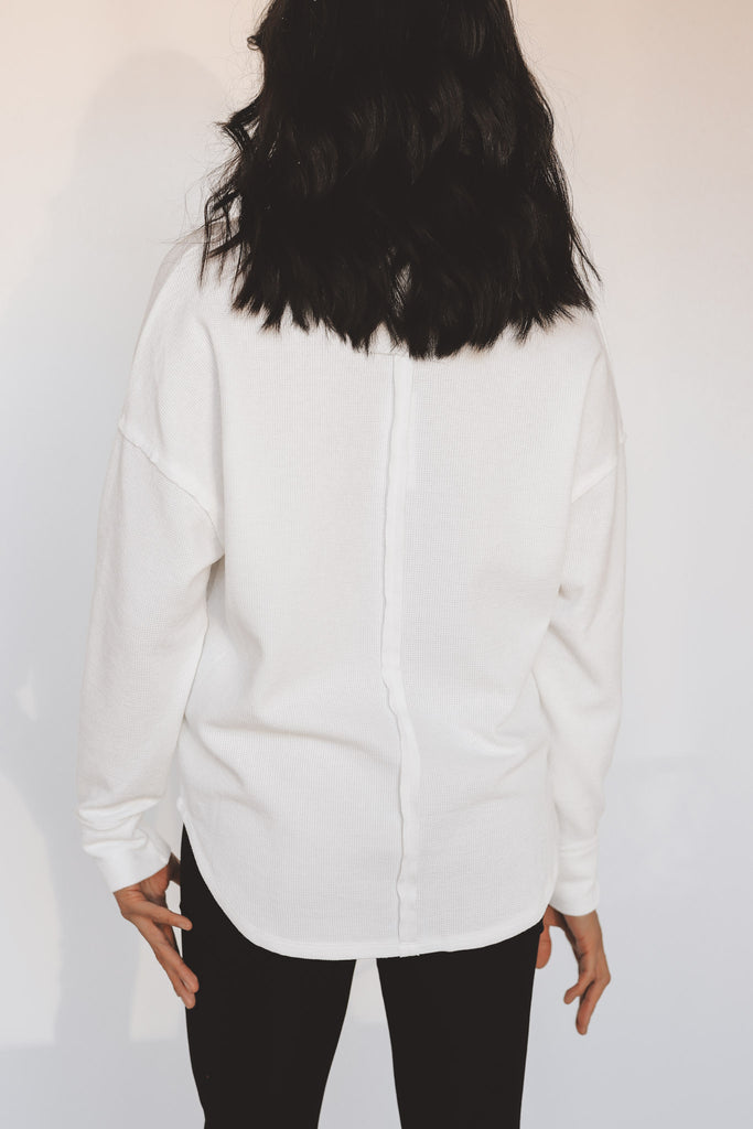 LAY LOW CLASSIC PULLOVER