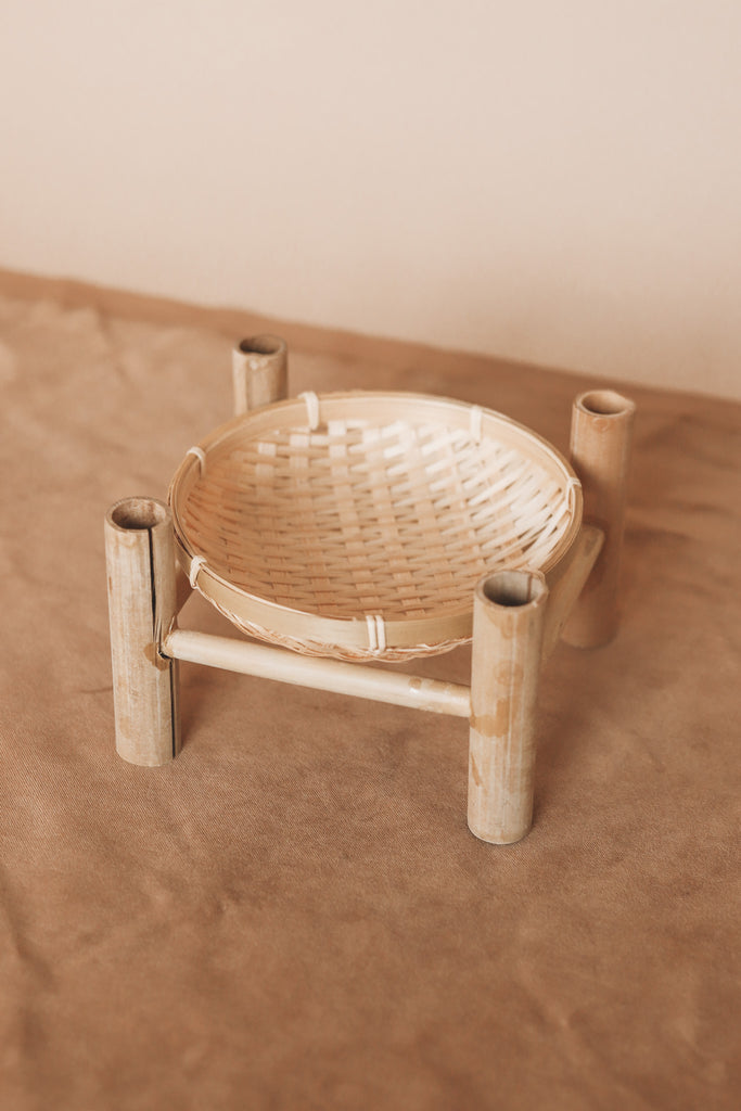 DECORATIVE BAMBOO TRAY ON STAND