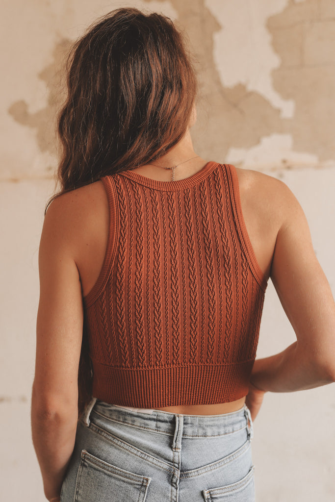 CABLE KNIT CROP TOP